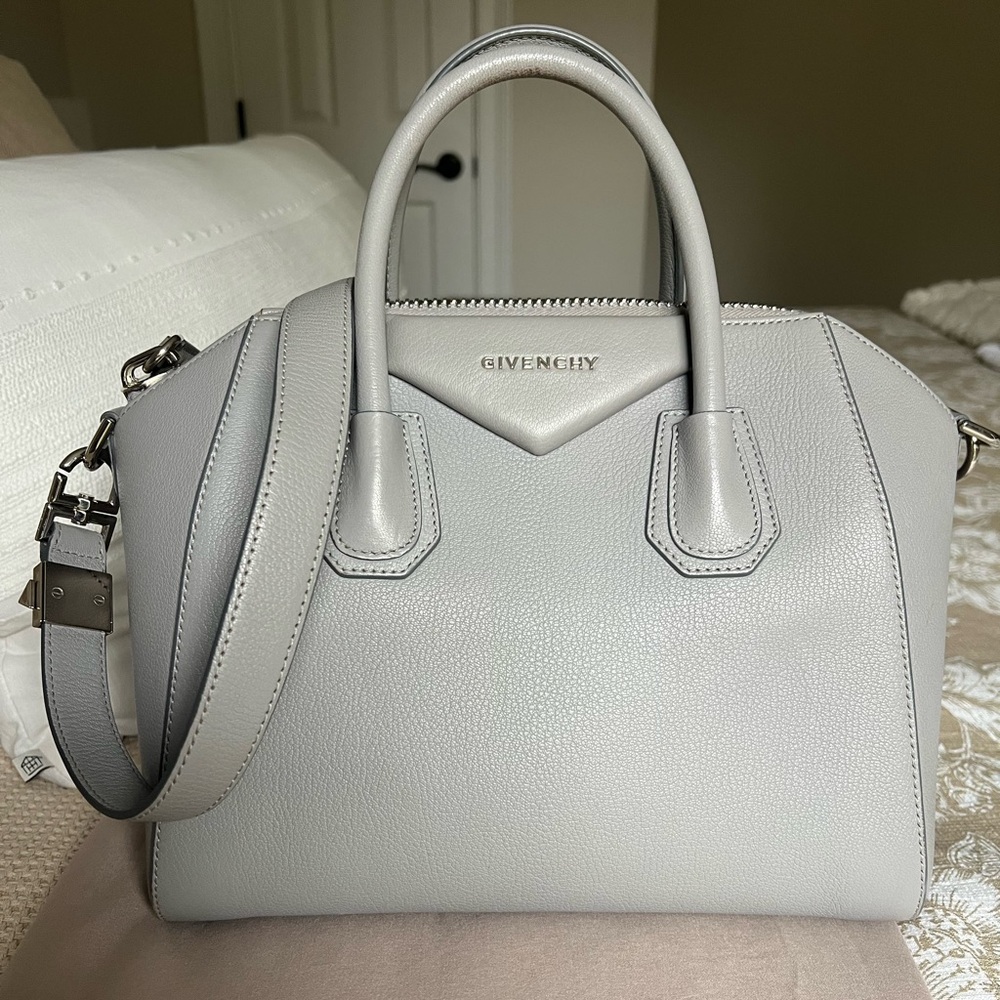 Givenchy Antigona Pearl Grey Mini 💯 Authentic